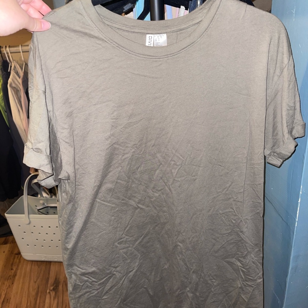 Basic tee